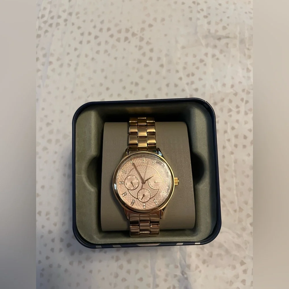 Watch - Picture 3 of 4